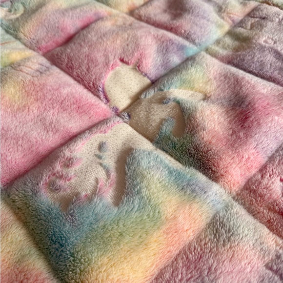 Rainbow Unicorn Weighted Blanket - Glow in the dark - Picture 4 of 6